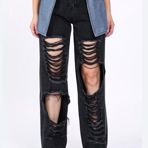 Beulah Black Distressed Boyfriend Jeans
